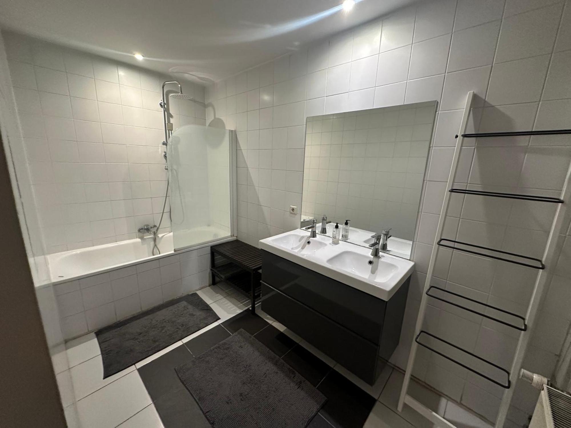 Beautiful Luxurious 1 Bedroom In The Heart Of The European Quarter * Brussels