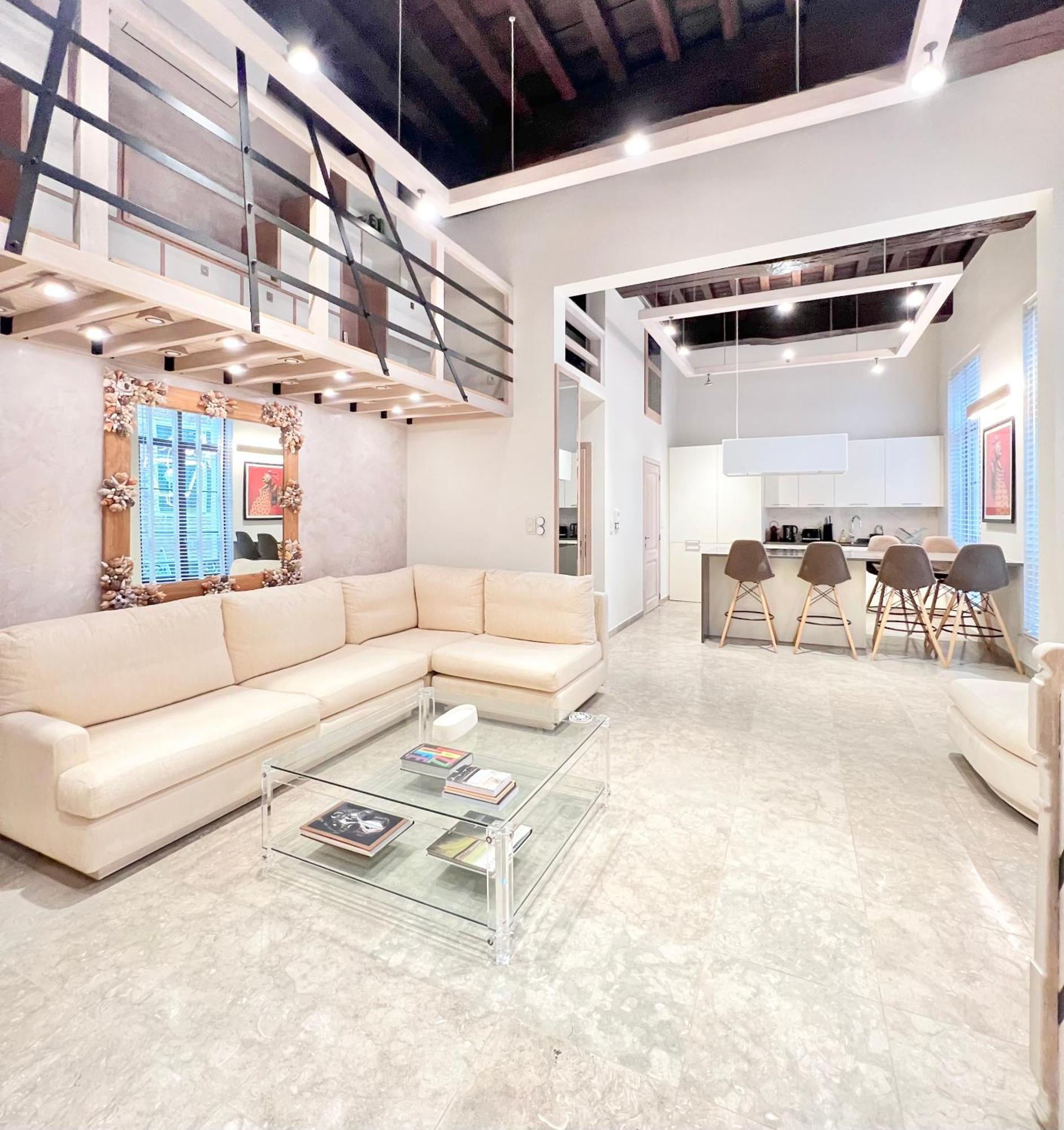 Luxury On Rue Haute Apartment