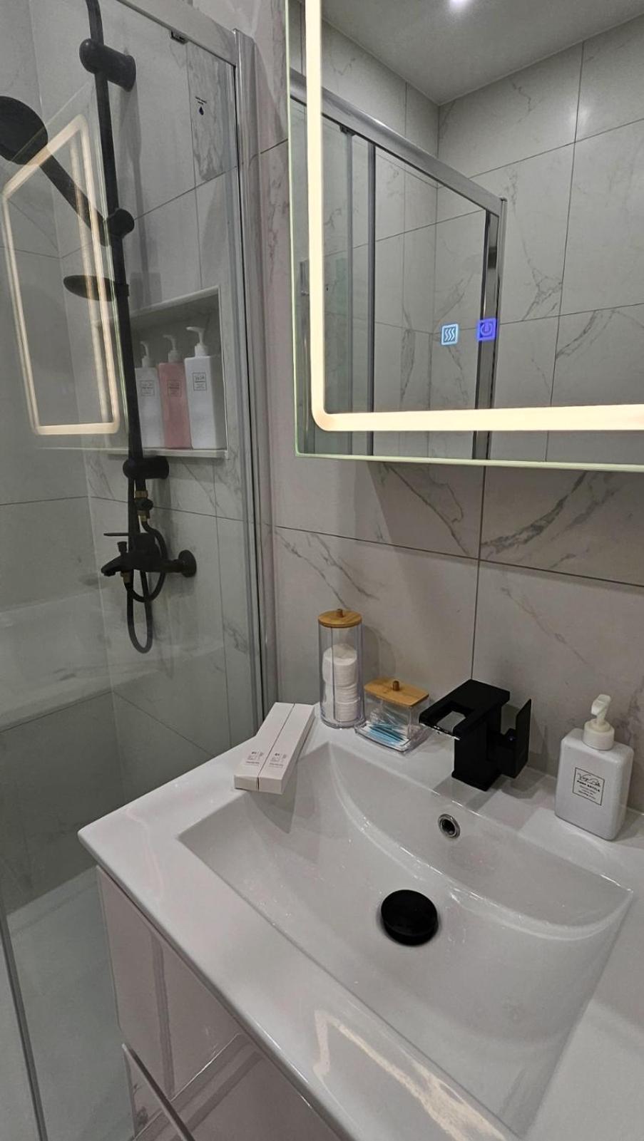 Penthouse Lumineux Avec Grande Terrasse De 40m2 Apartment *