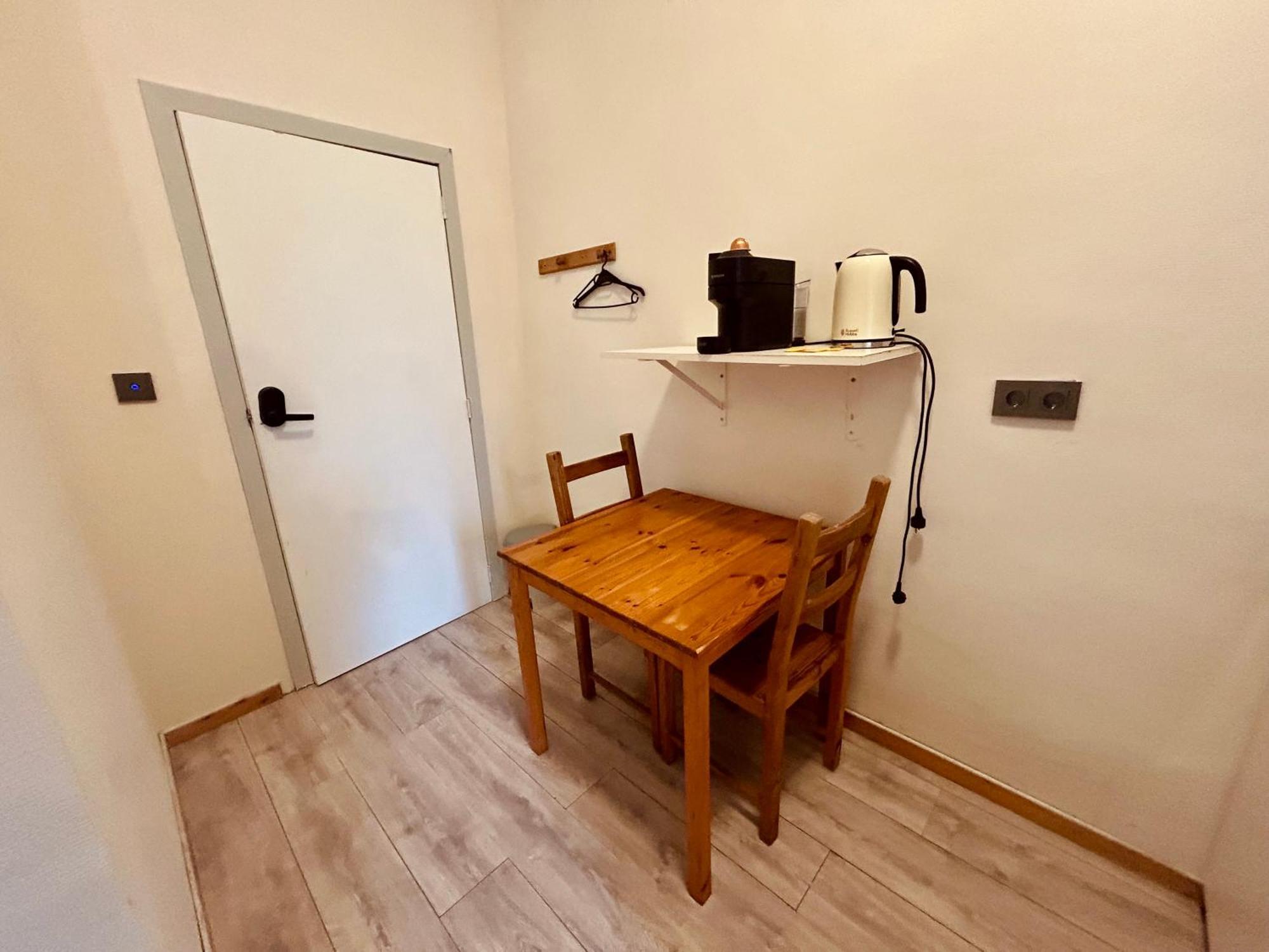 European District Seven Apartment