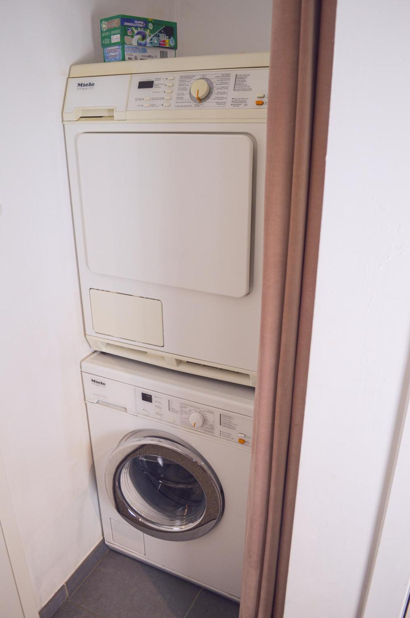 1br Metro Hopital Erasme Bordet Handicapt Friendly