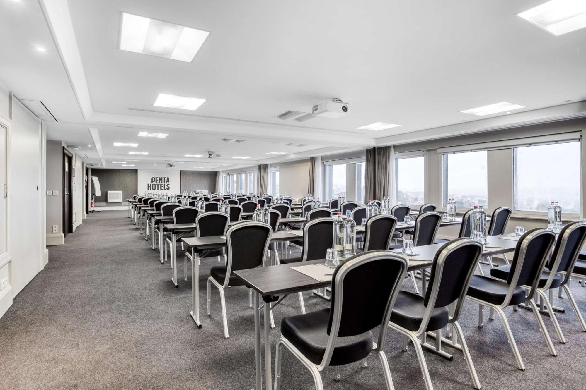 Pentahotel Centre 4*