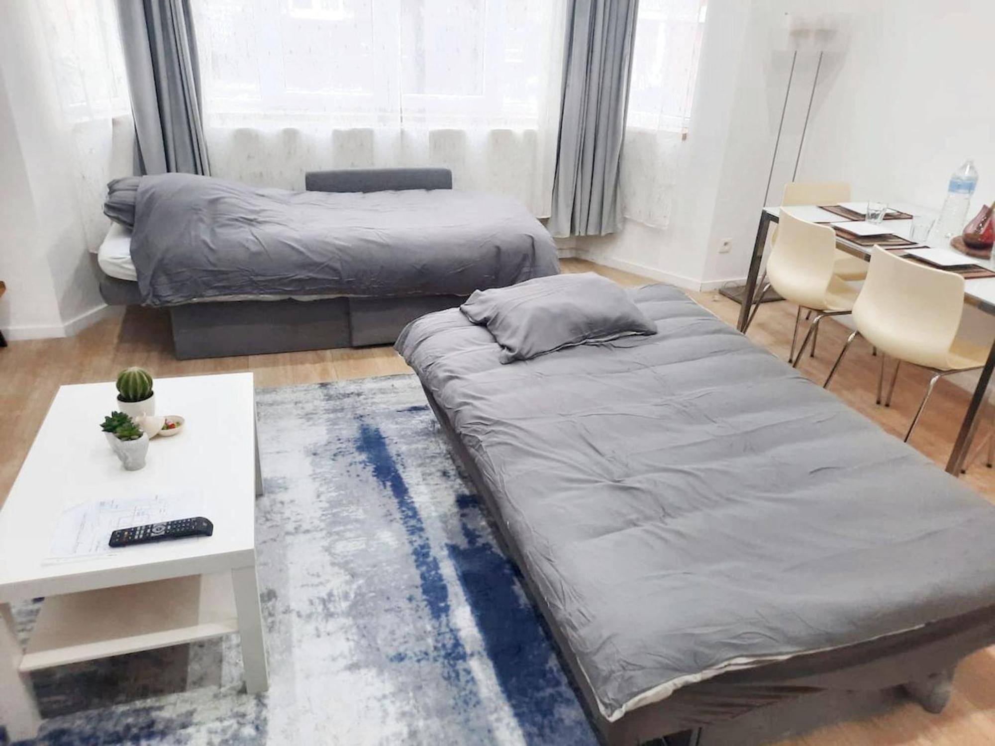 Modern In Molenbeek Saint Jean / 77 M² / Parking Brussel