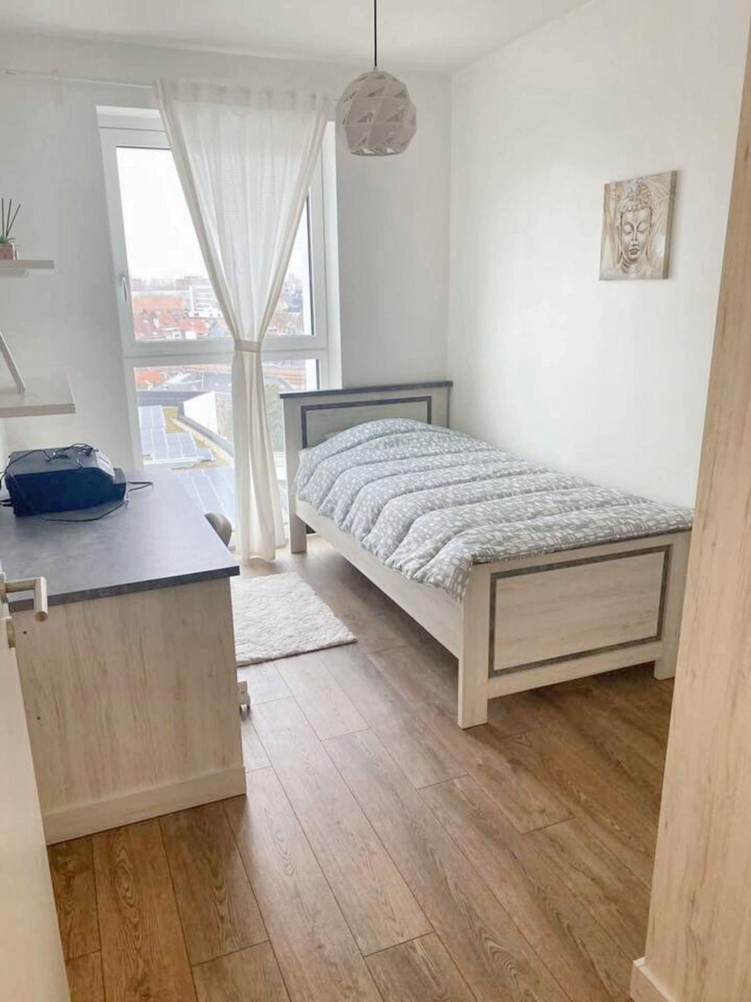 Apartment Modern In Cureghem Anderlecht 134 M² + Terrace *