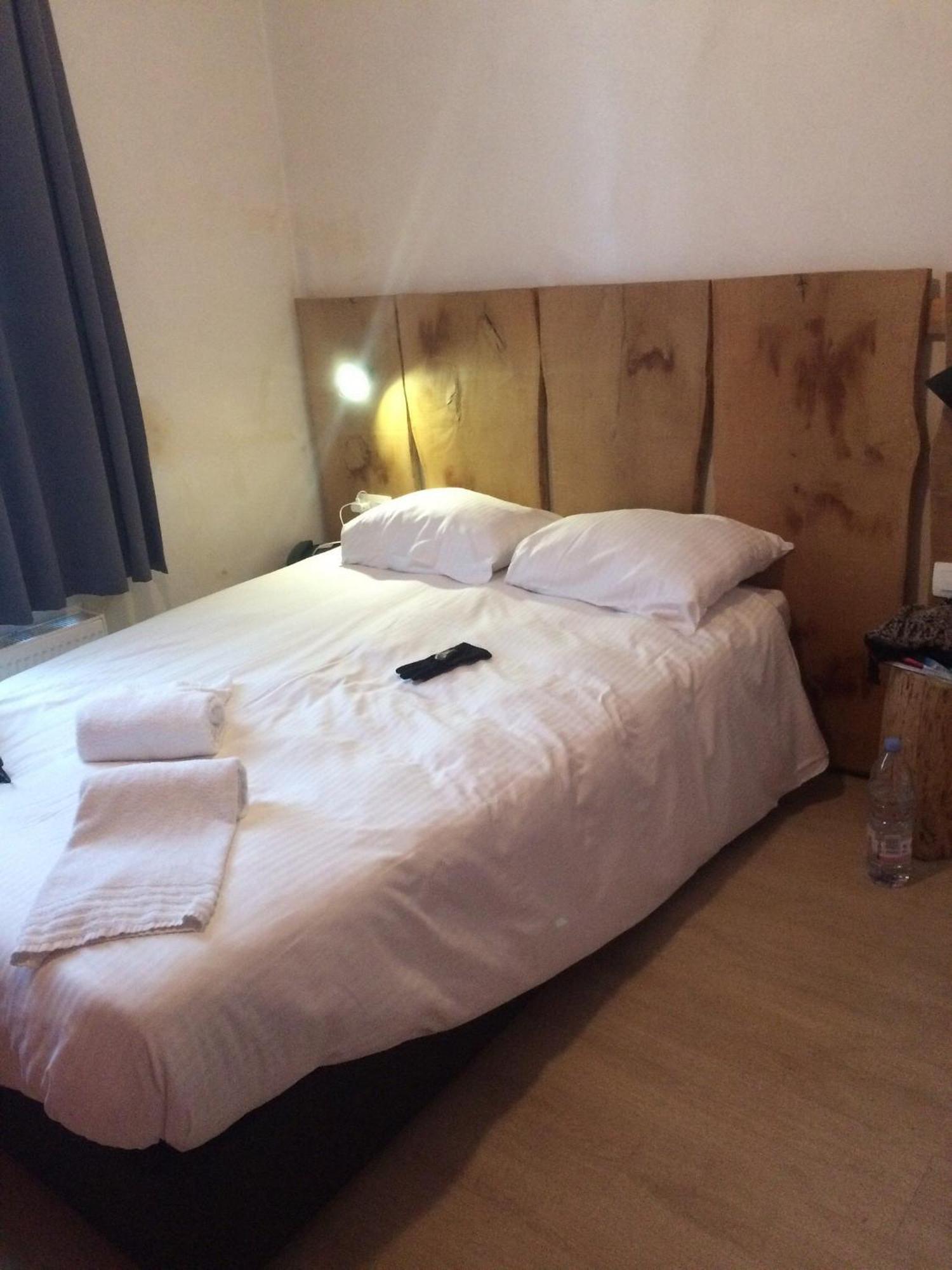 The82 Midi Hostel *