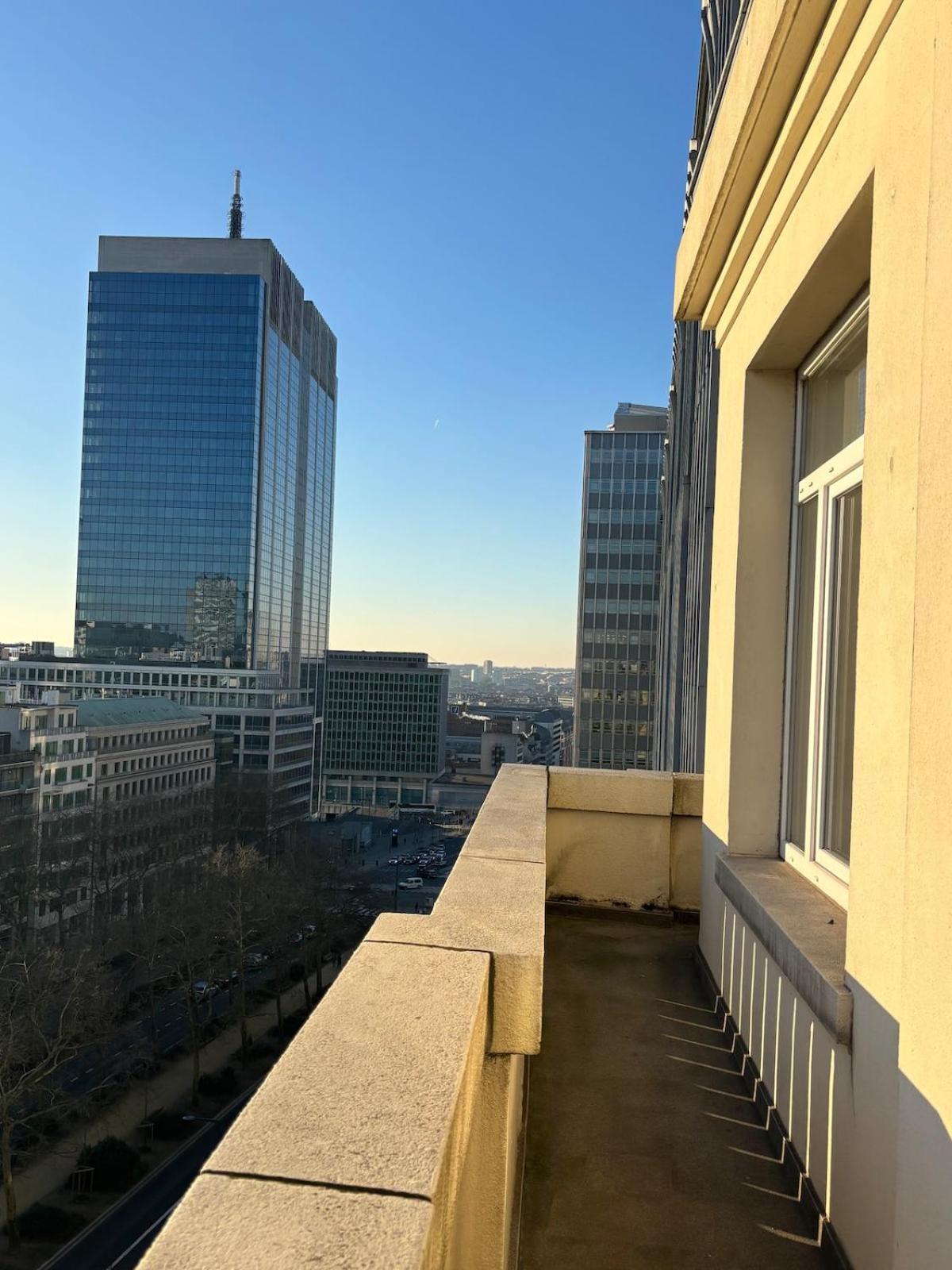 Apartment Lovely Loft In Panoramic View! Brussels