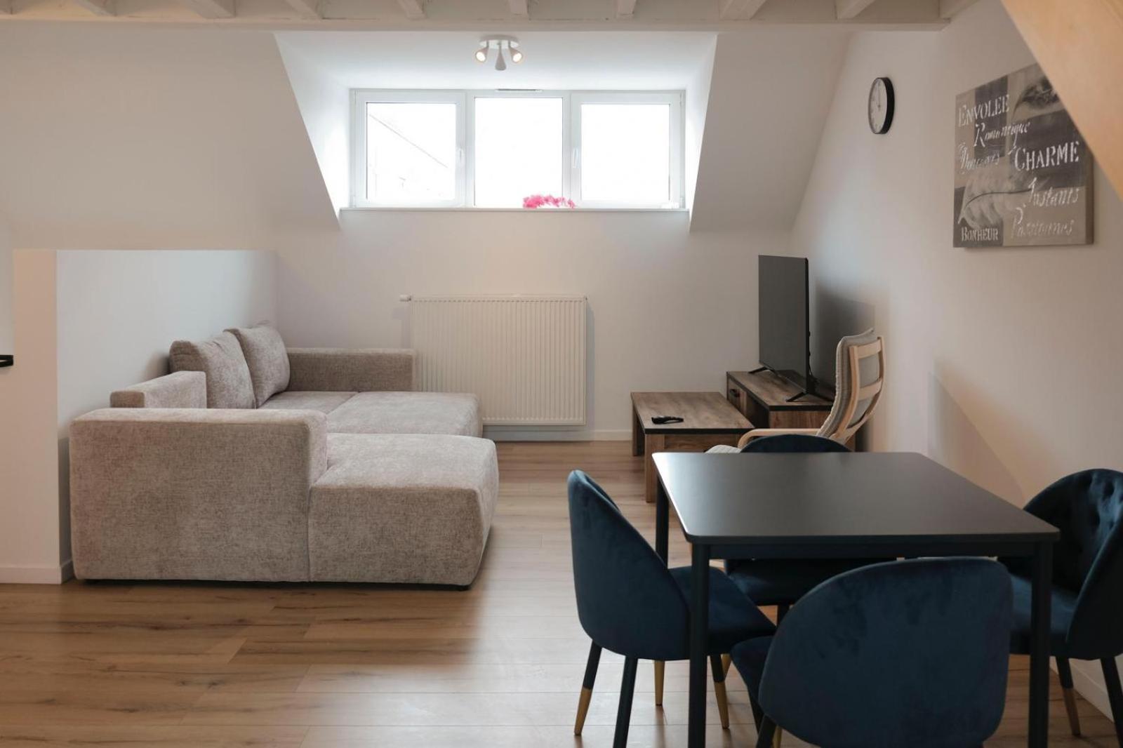 Apartment Blu Shell House