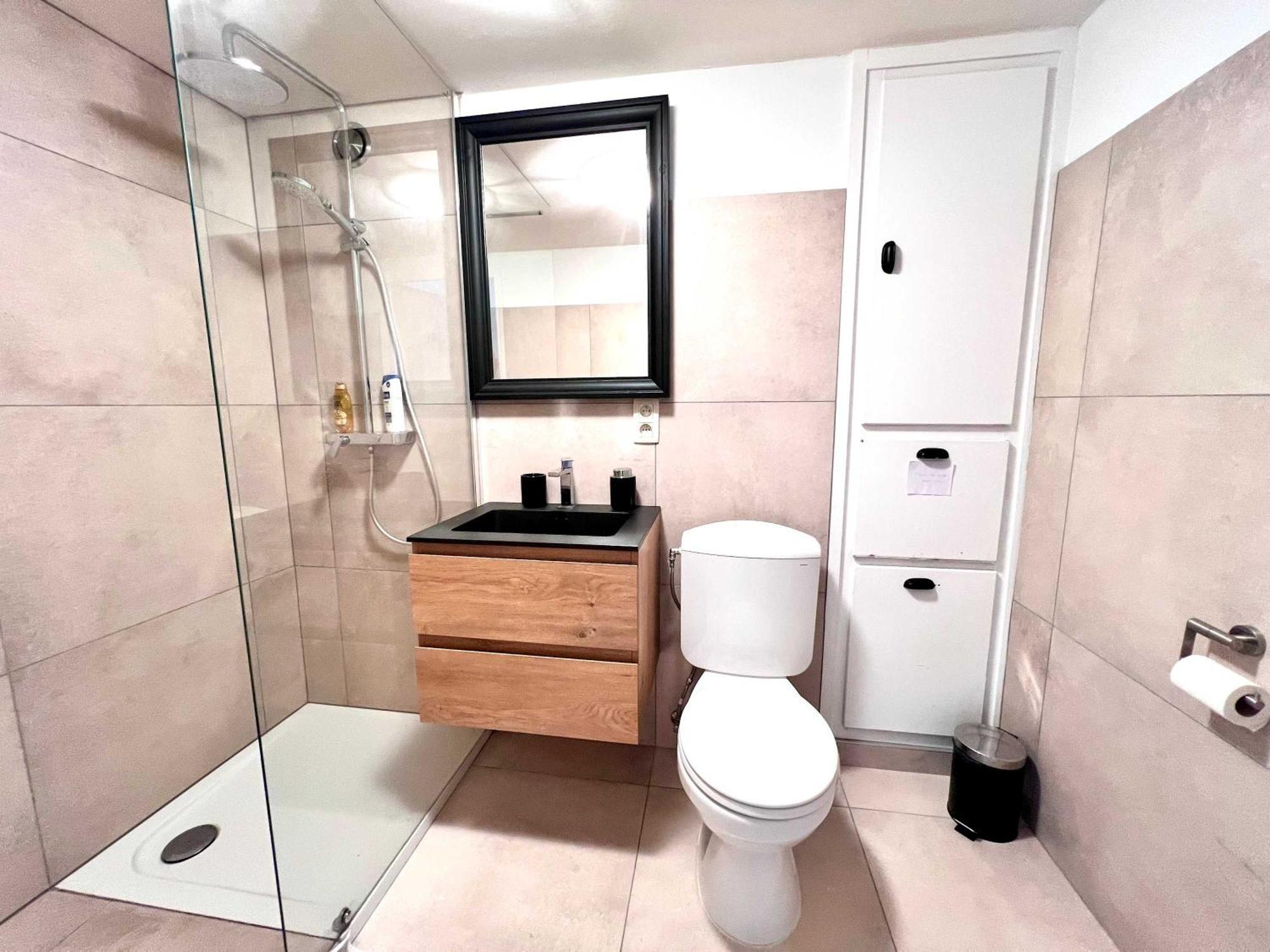 Elegant 2pcs Proche * Brussels