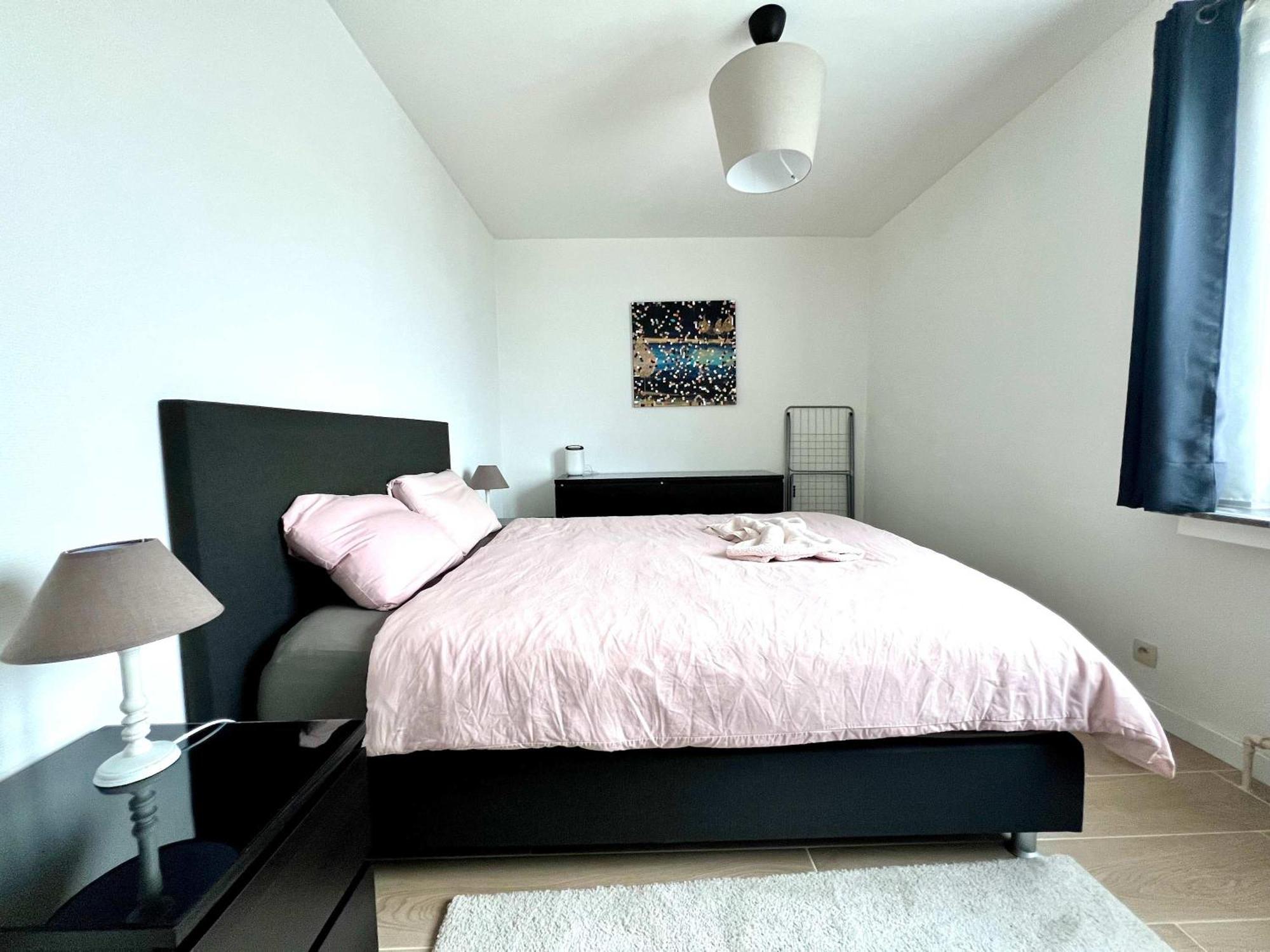 Elegant 2pcs Proche * Brussels