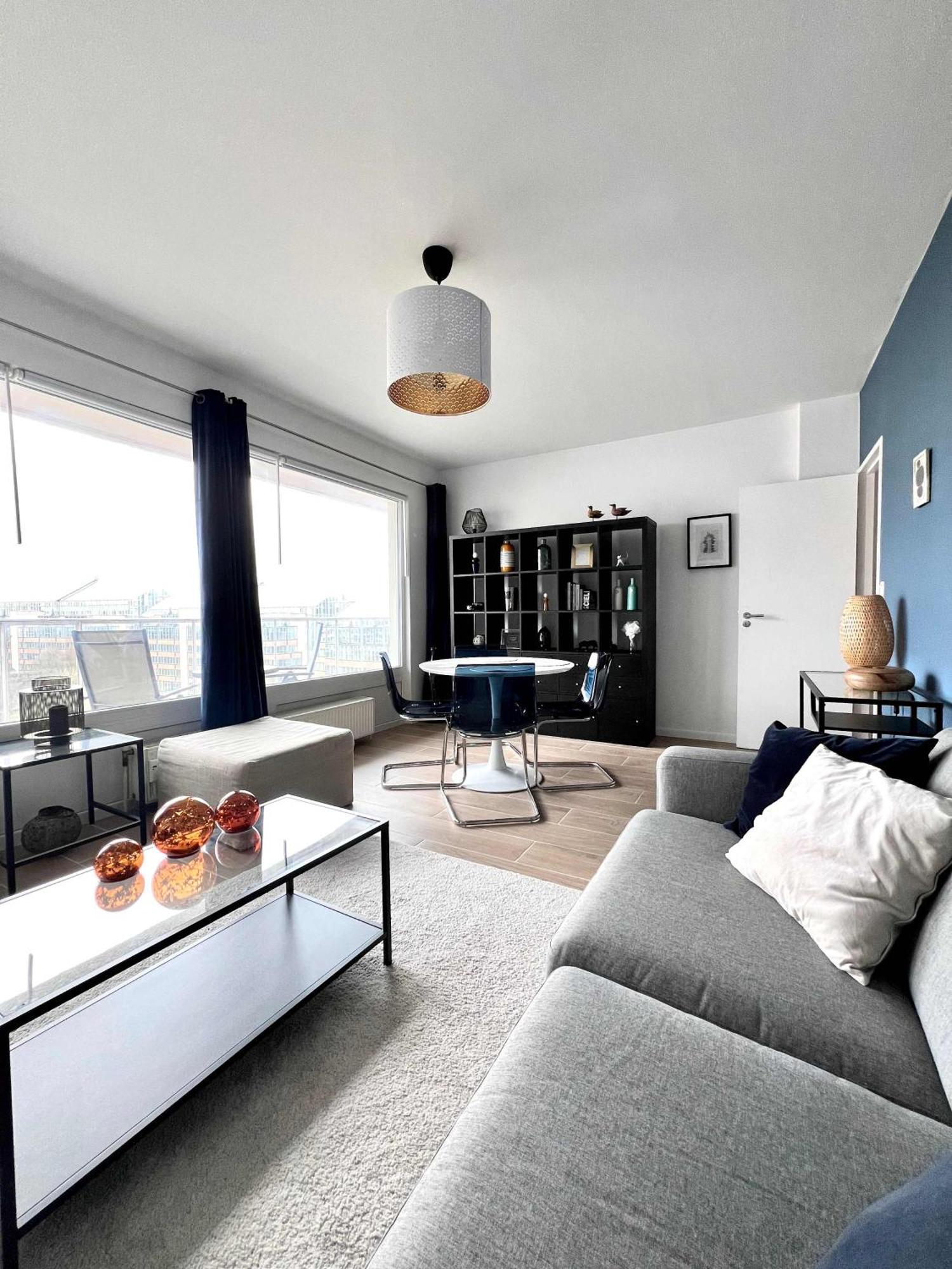 Elegant 2pcs Proche Apartment *