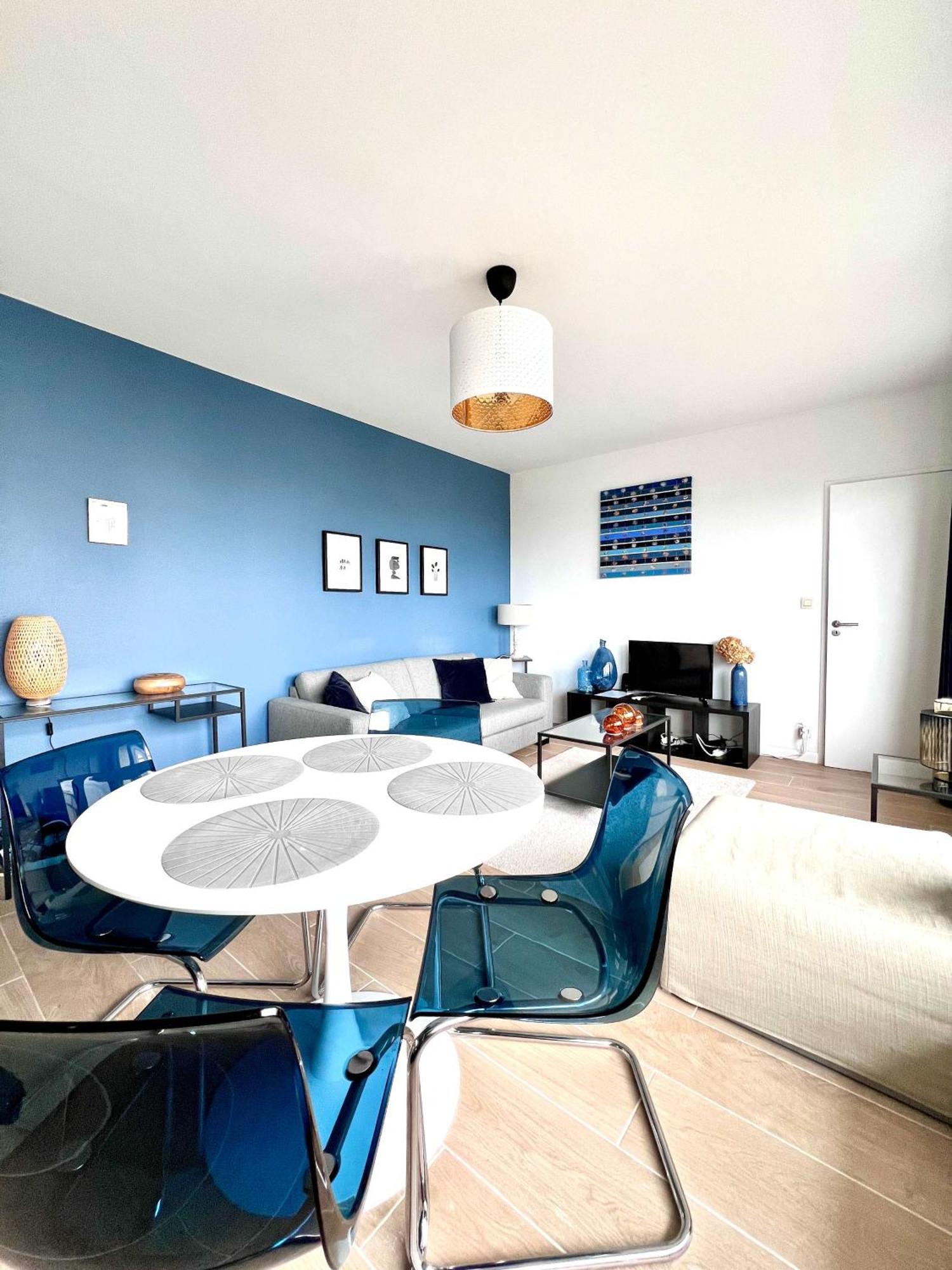 Elegant 2pcs Proche Apartment *