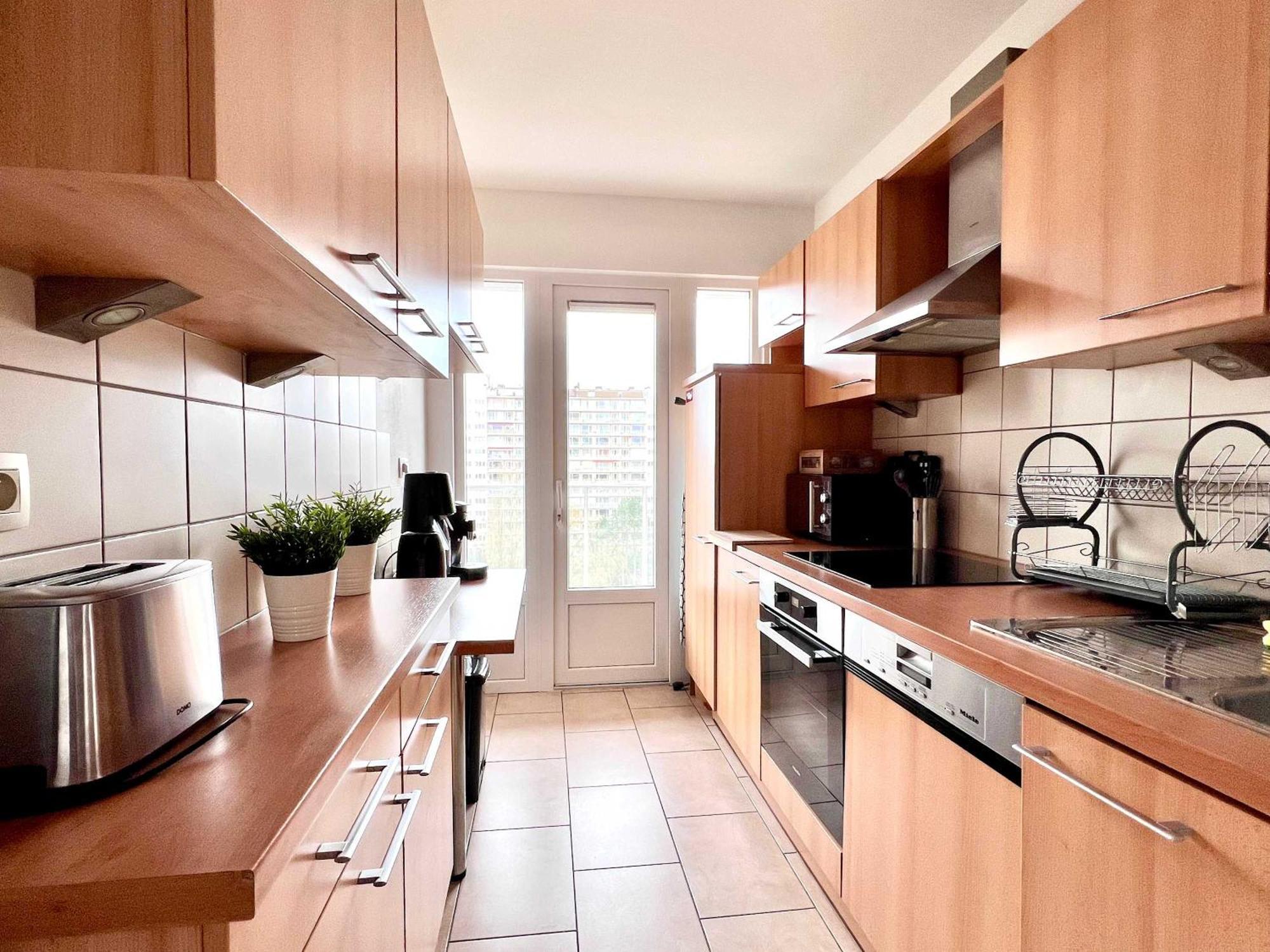 Elegant 2pcs Proche Apartment