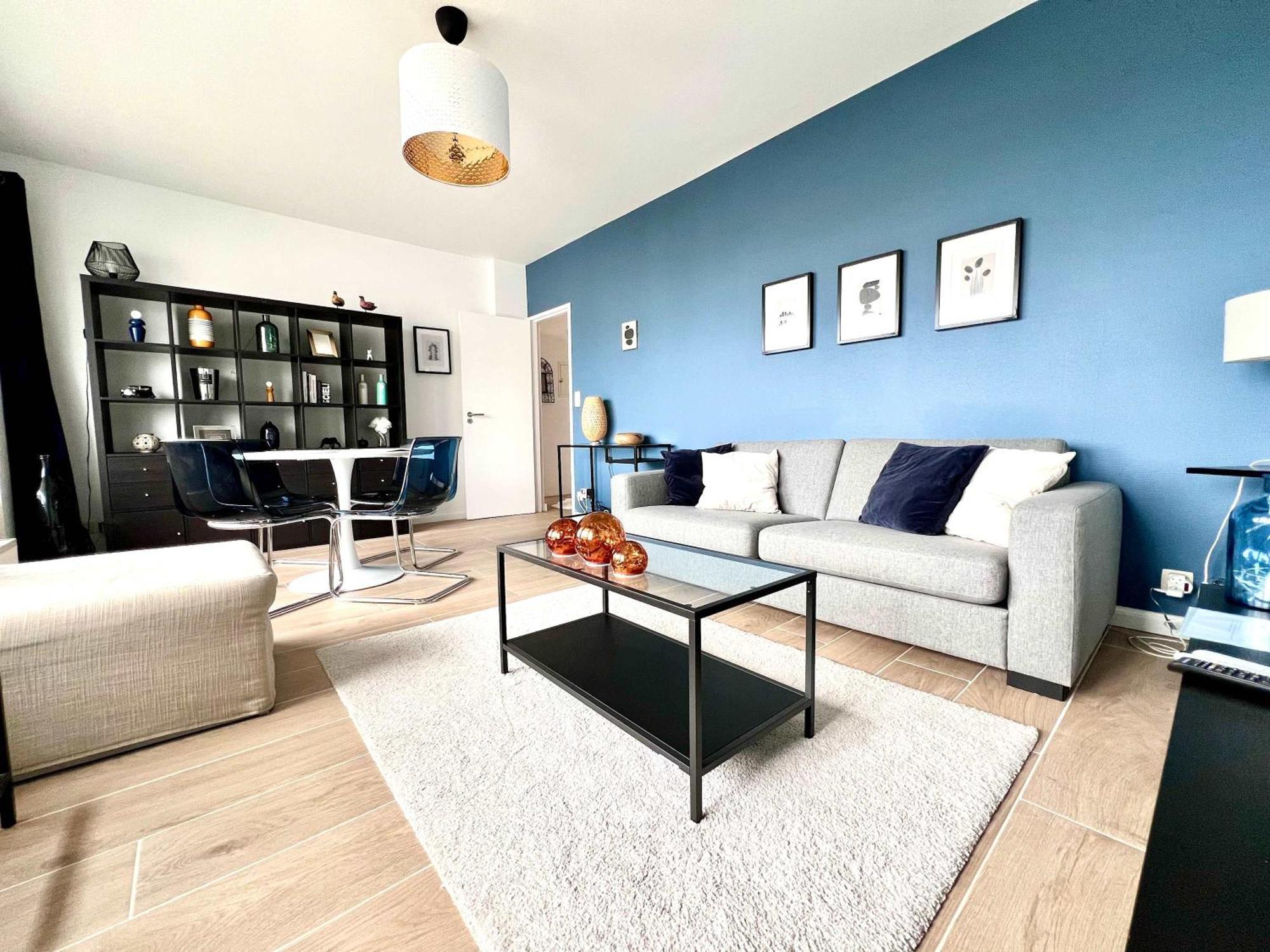 Elegant 2pcs Proche Apartment *