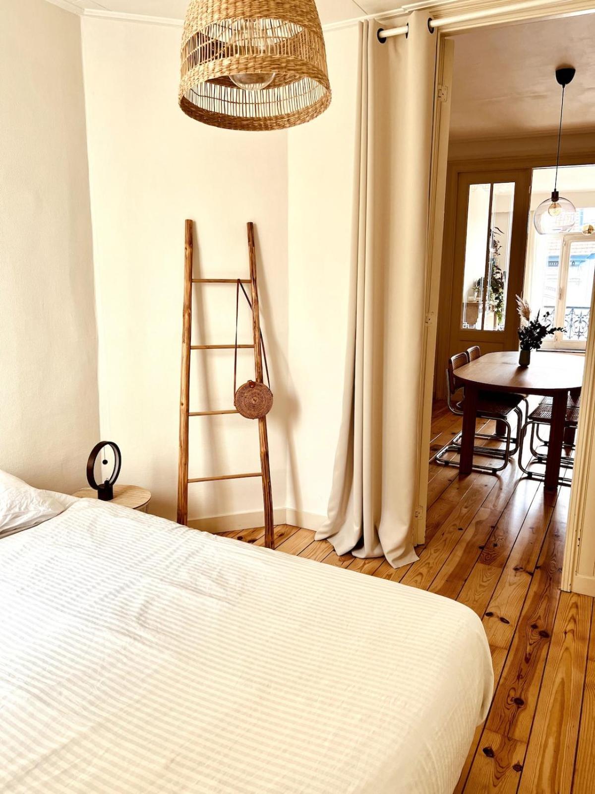 Bright And Cozy In Apartment Brussels
