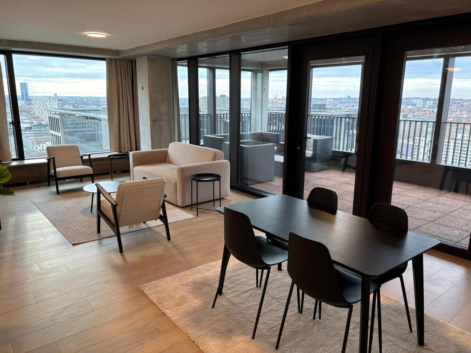 Apartment Luxurious In Center *