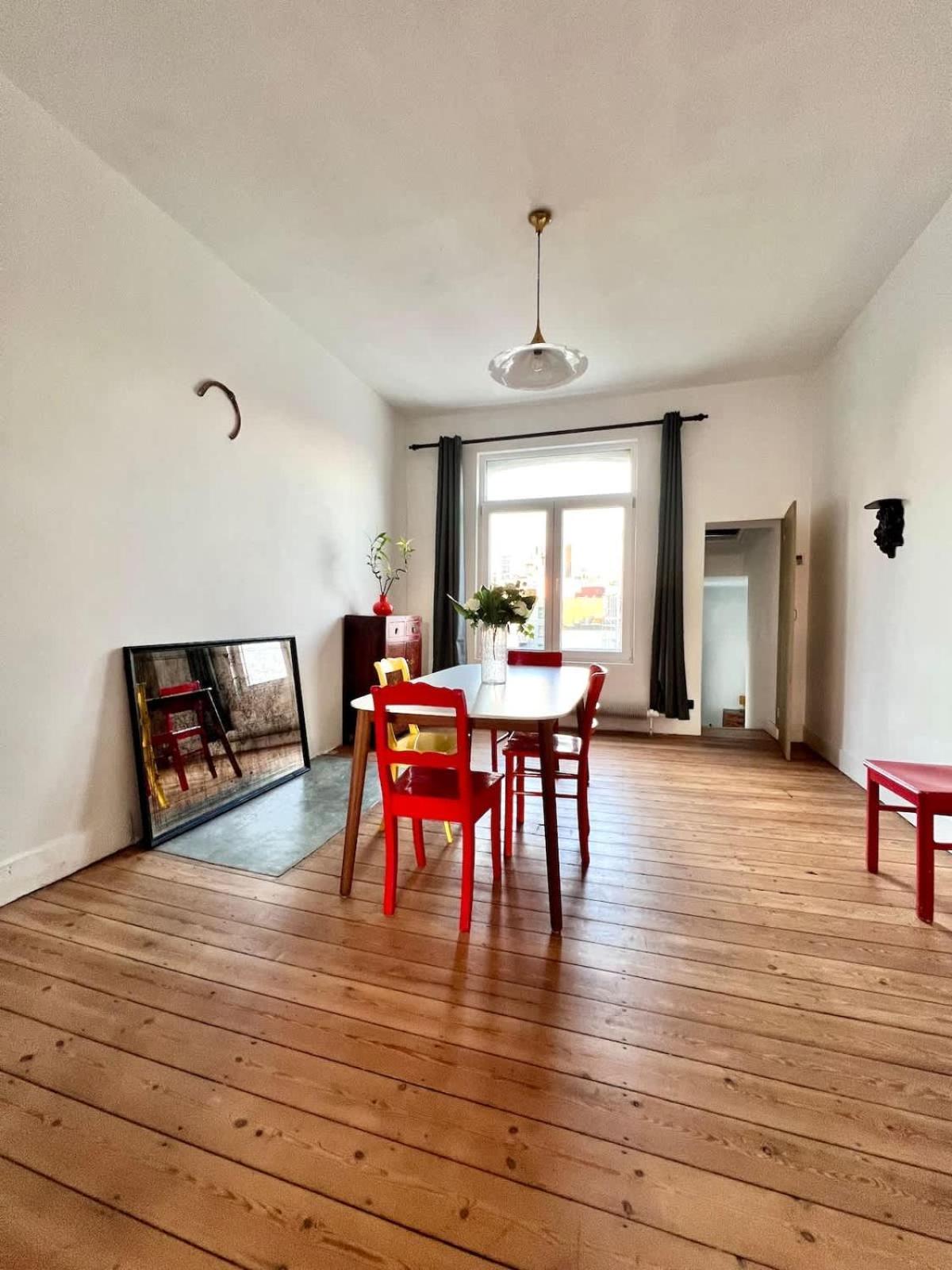Spacious Family Midi Apartment