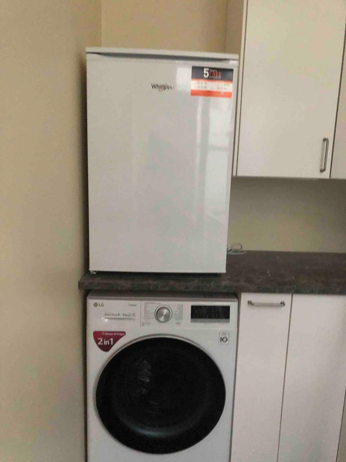 Cosy 1 Bedroom In Eu District *