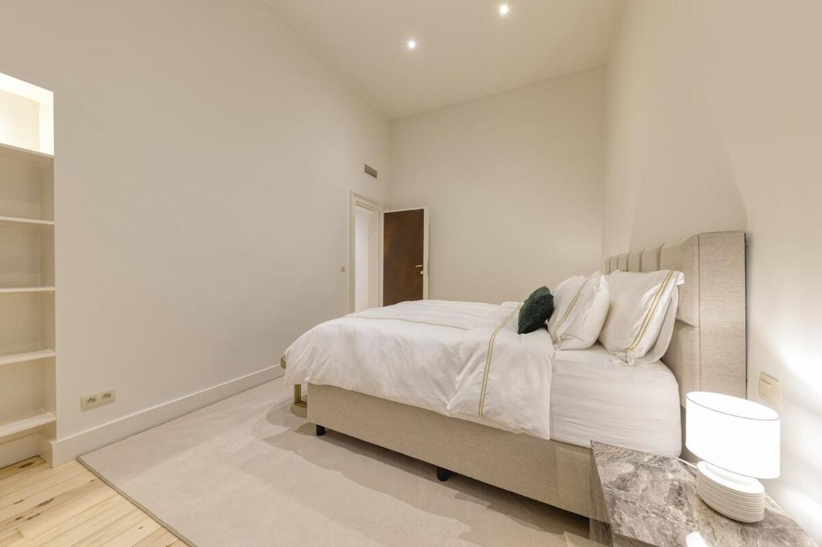 In The Hyper-center Apartment *