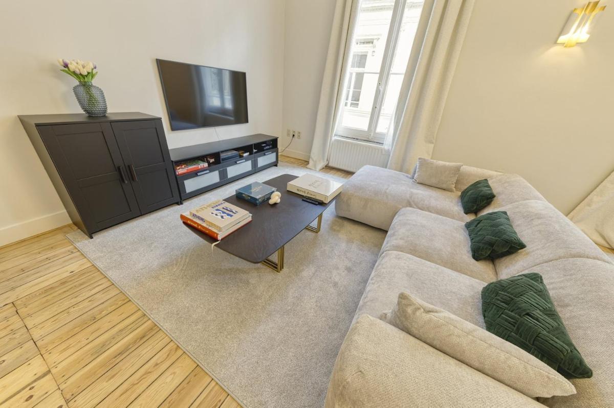 In The Hyper-center Brussels