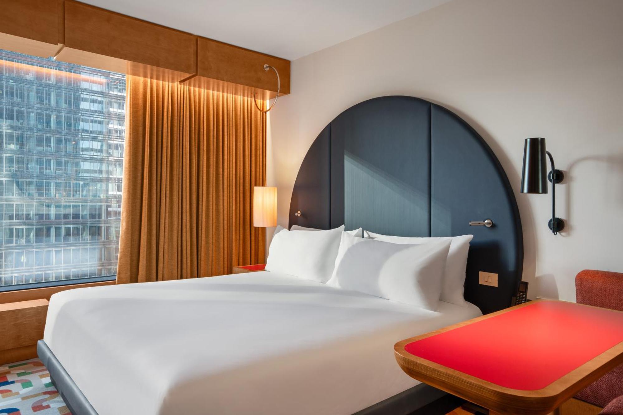 The Standard, Hotel 5*