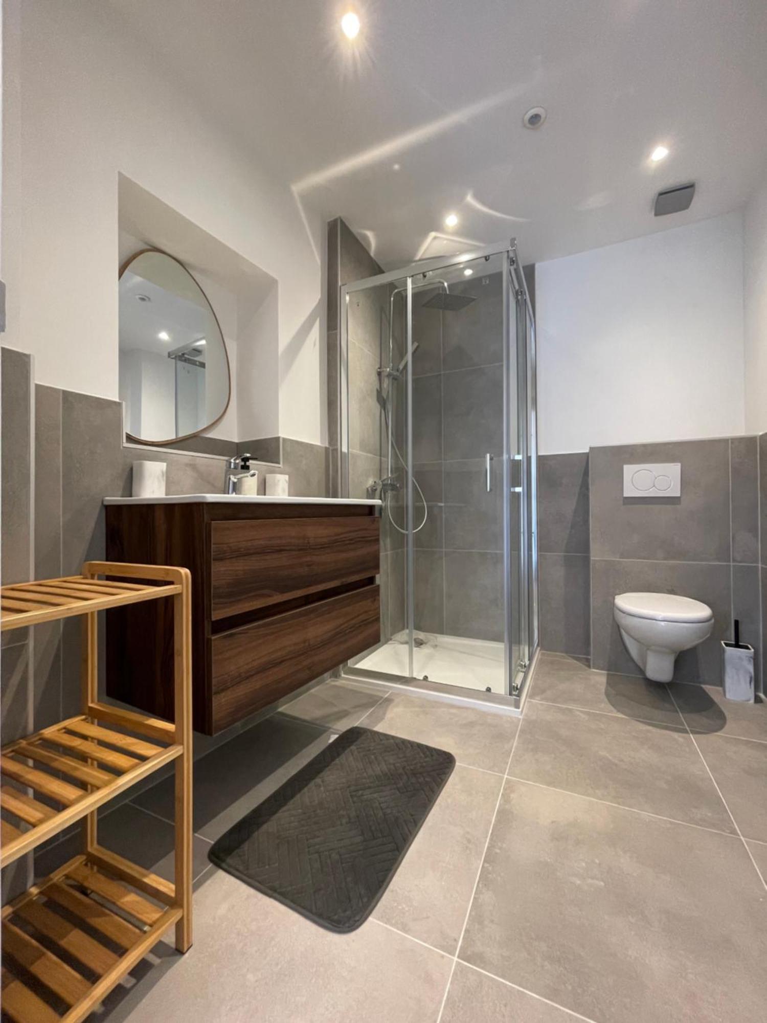 Midi Station 3 Apartment Brussels