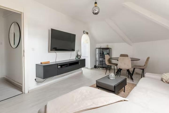 Apartment Quartier Chatelain Brussels