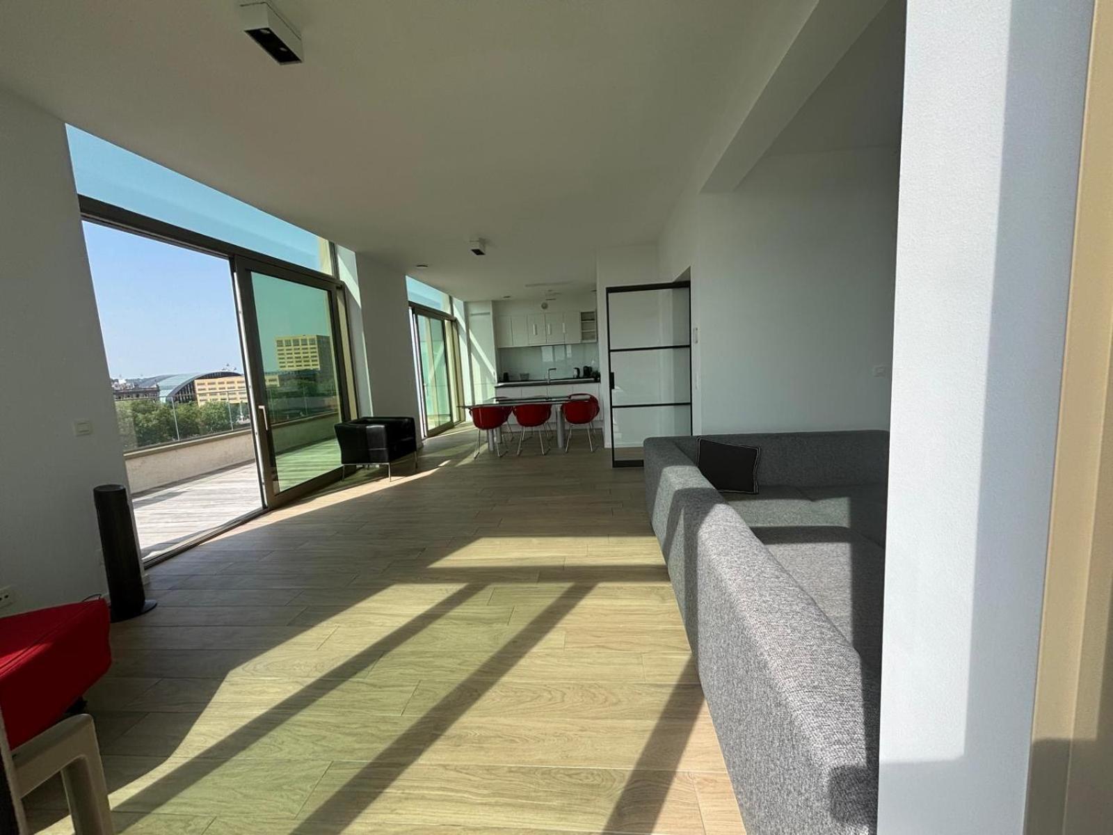 Apartment Splendid Penthouse In Center With Water View