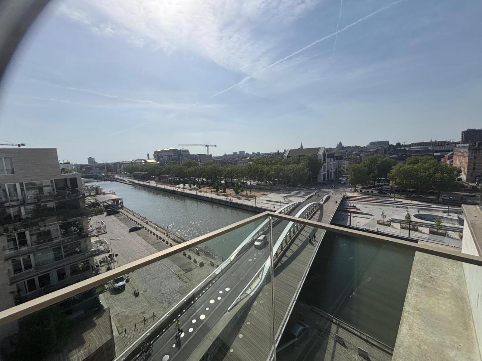 Splendid Penthouse In Center With Water View