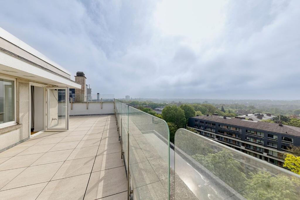 Penthouse With Private Cinema * Brussels