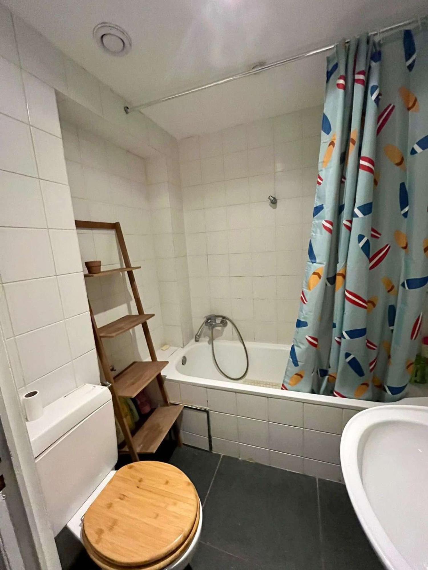 Spacieux Flat- Quartier Louise Apartment