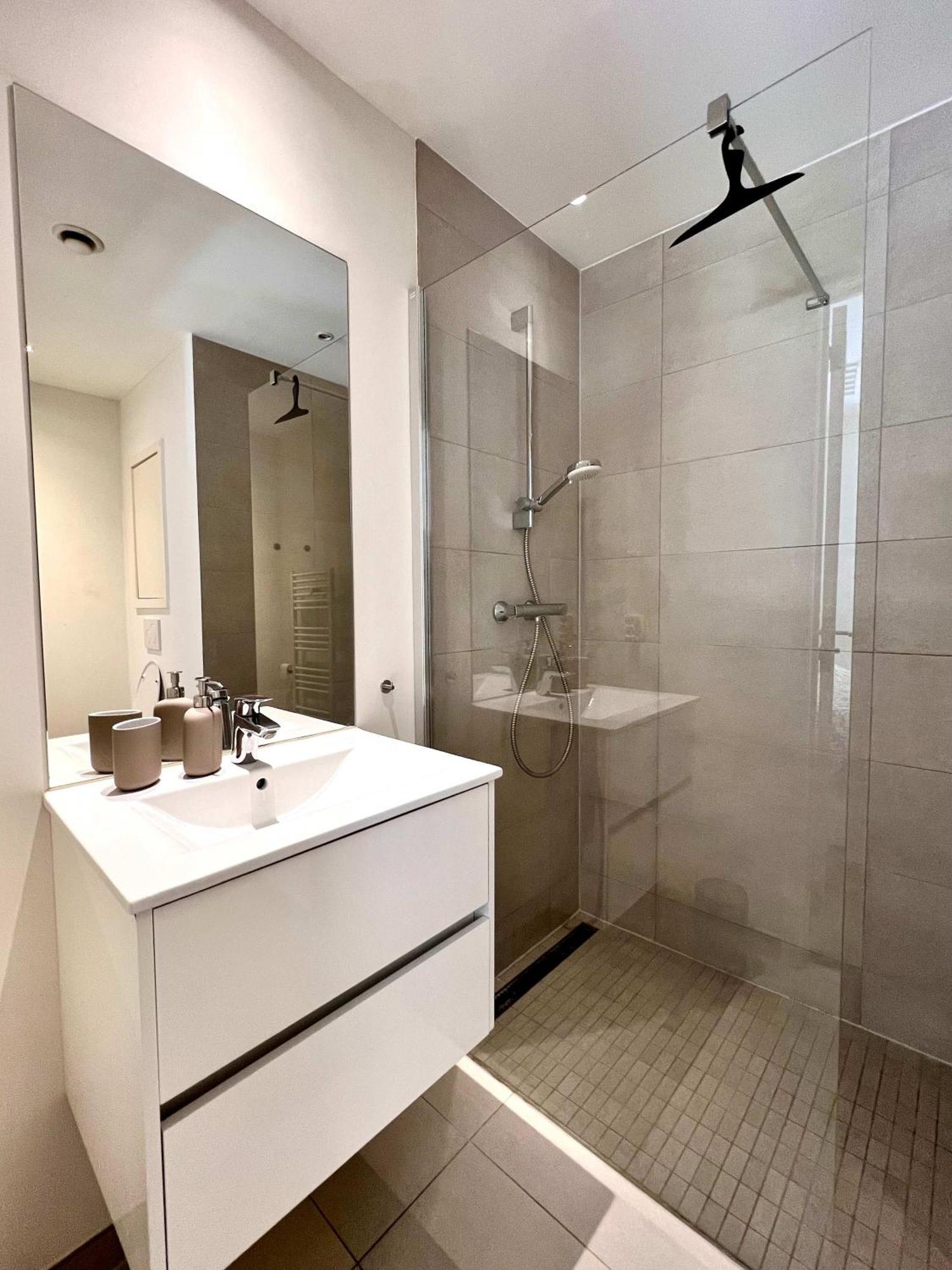 Cozy 2 Min From Grand Place Apartment