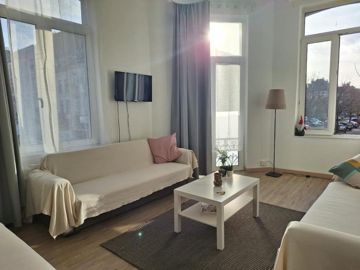 Midi Gateway Apartment *