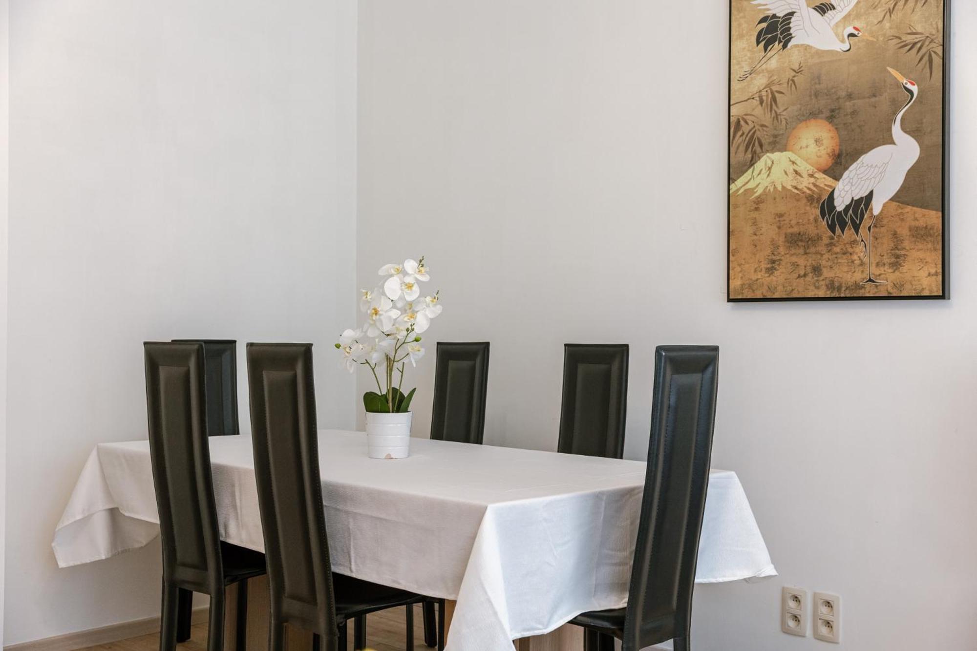 Cozy Atomium Expo Brussels