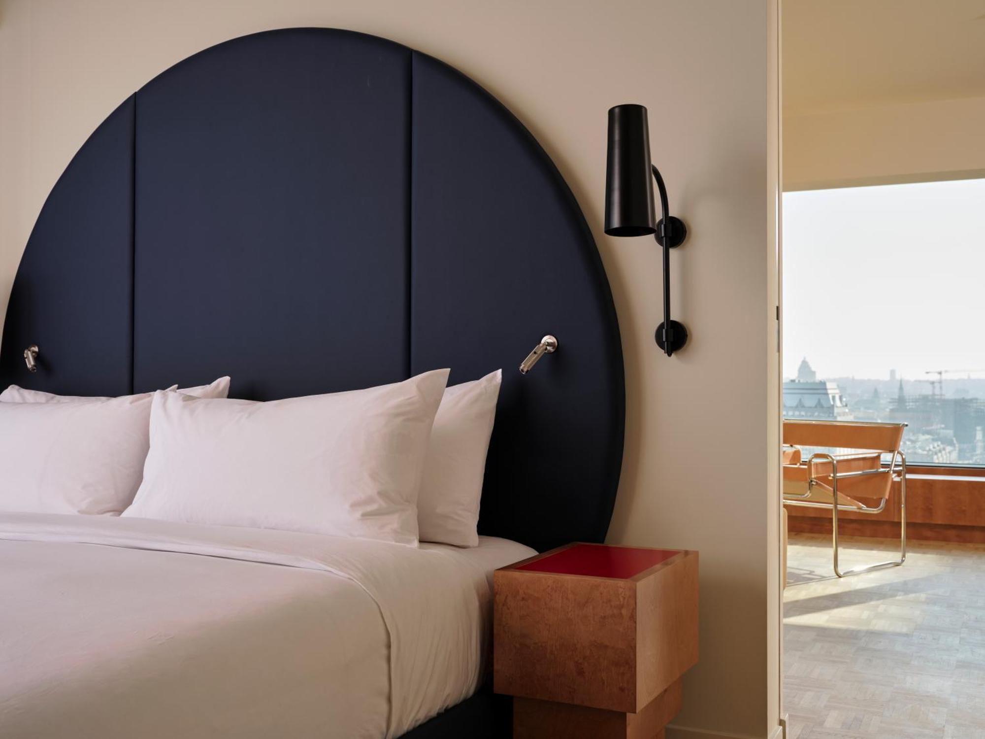 The Standard, Brussels