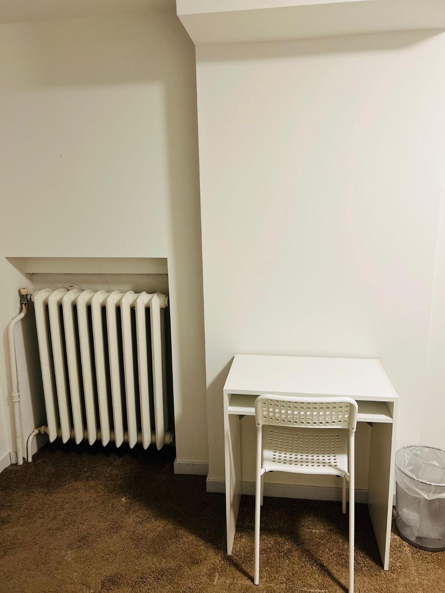 Bosquet 1 Hostel *
