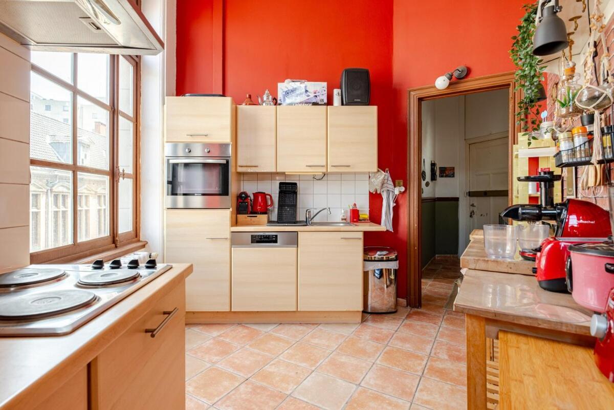 Luxury At Grand Place & Manneken Pis * Brussels