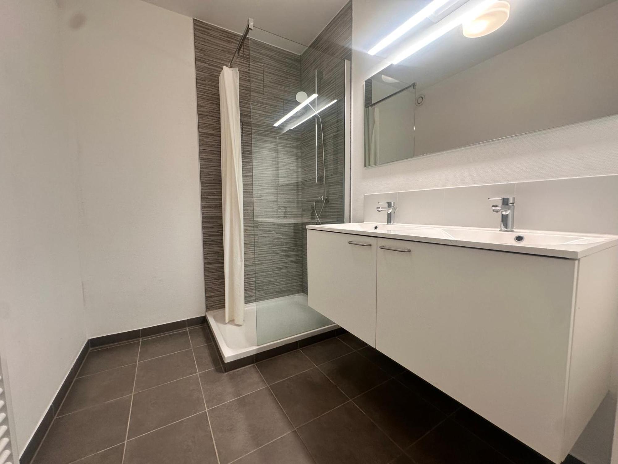 Modern 2 Bedroom For 6 - Center Appartement Brussel
