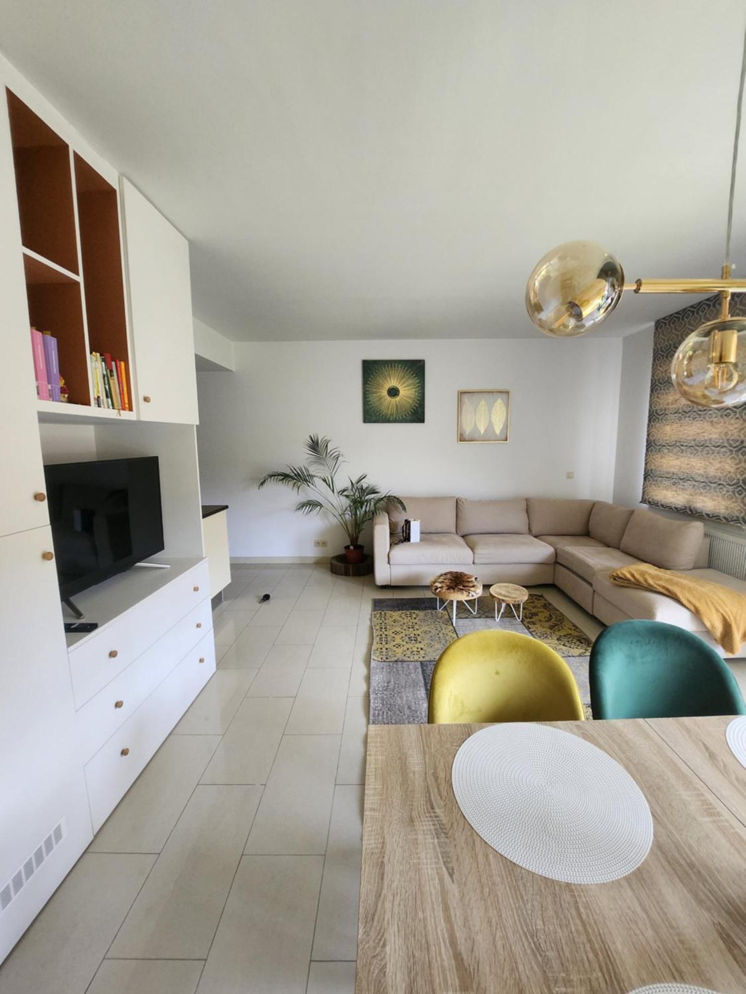 Gezellig Met Balkon Brüssel