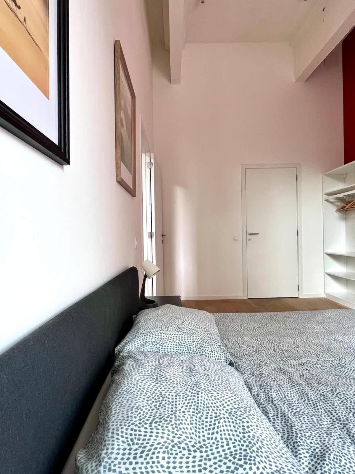Spacious Loft Instant Favourite Up To 4 Guests Comfort & Style In Apartment Brussels