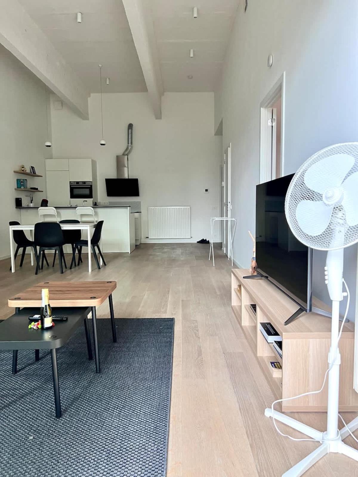 Spacious Loft Instant Favourite Up To 4 Guests Comfort & Style In * Brussels