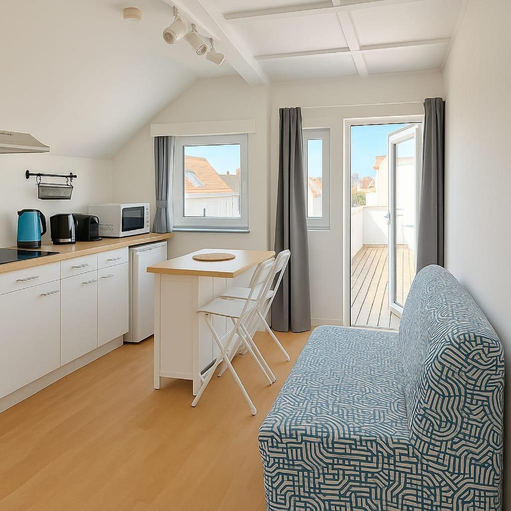 Stylish Flat With Rooftop In Ixelles Căn hộ *