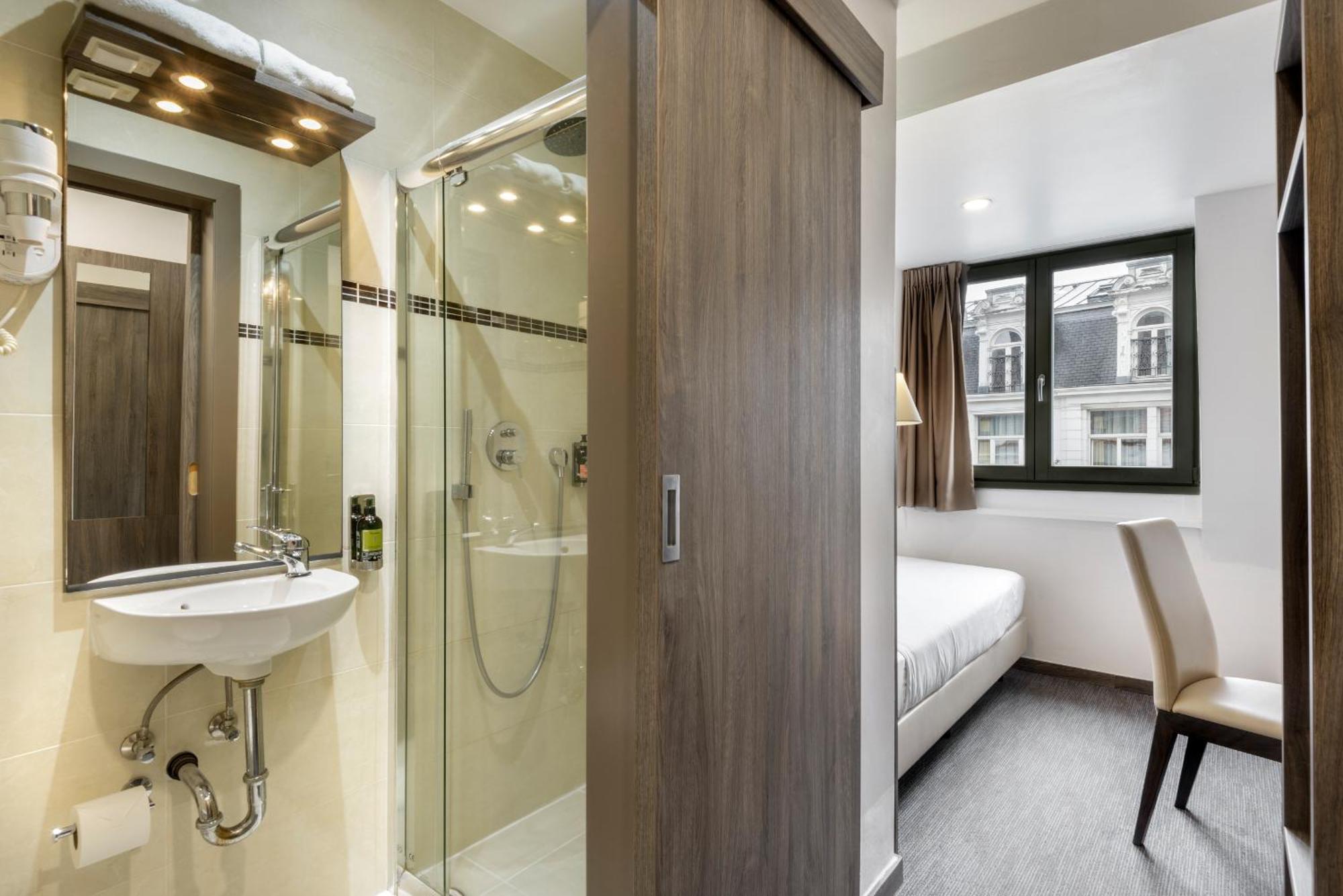 Dansaert Hotel 3*