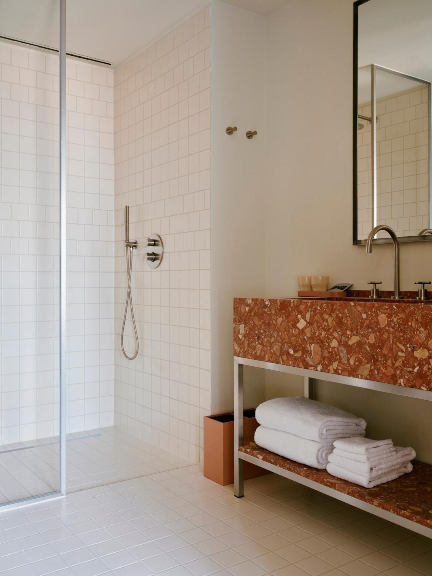 The Standard, Brussels