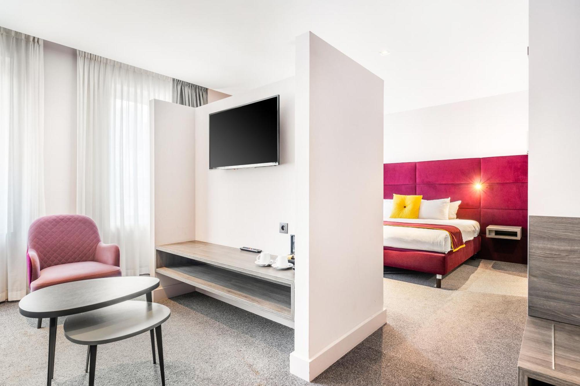 Marivaux Hotel 4*