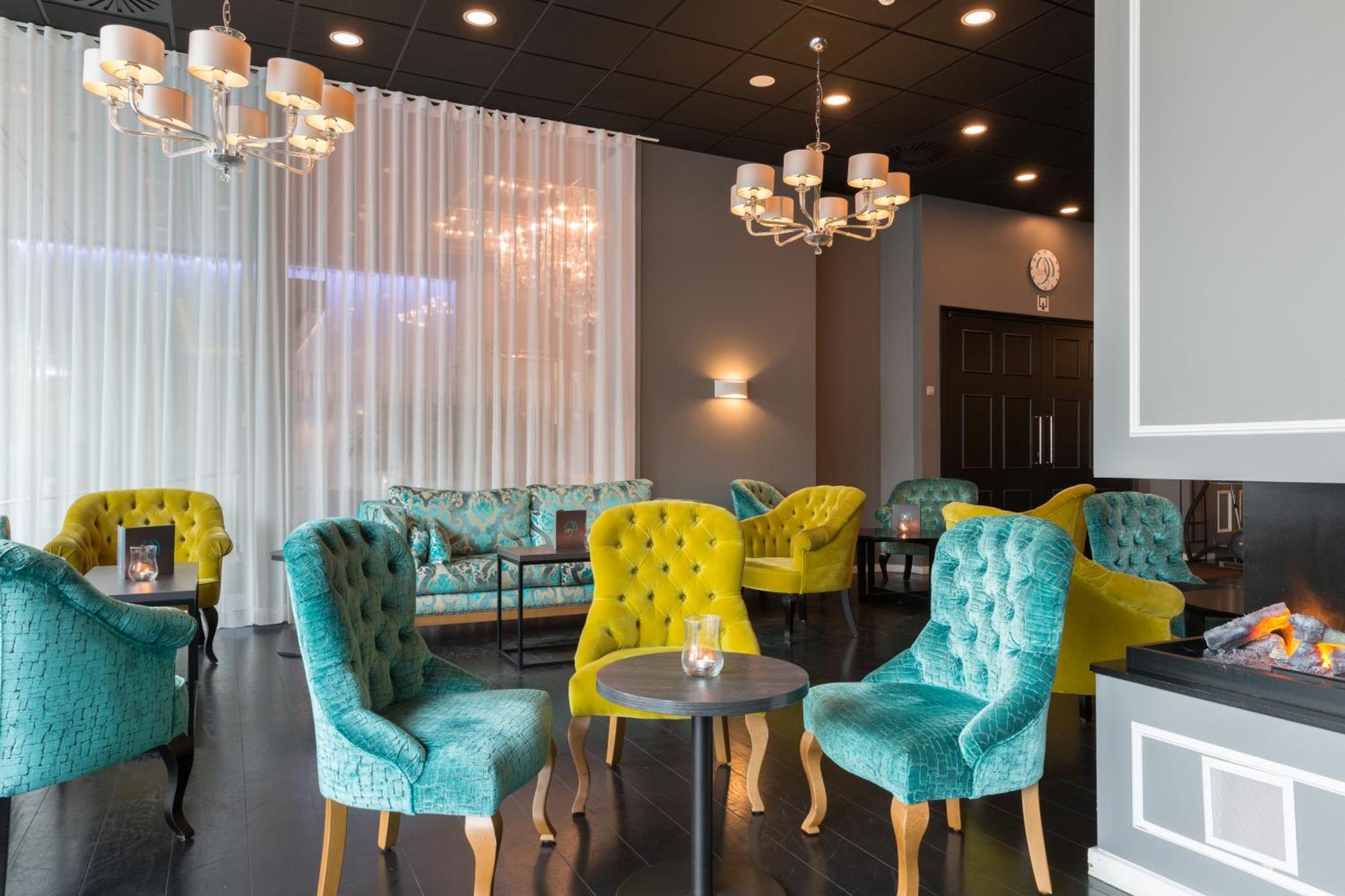 Thon Bristol Stephanie