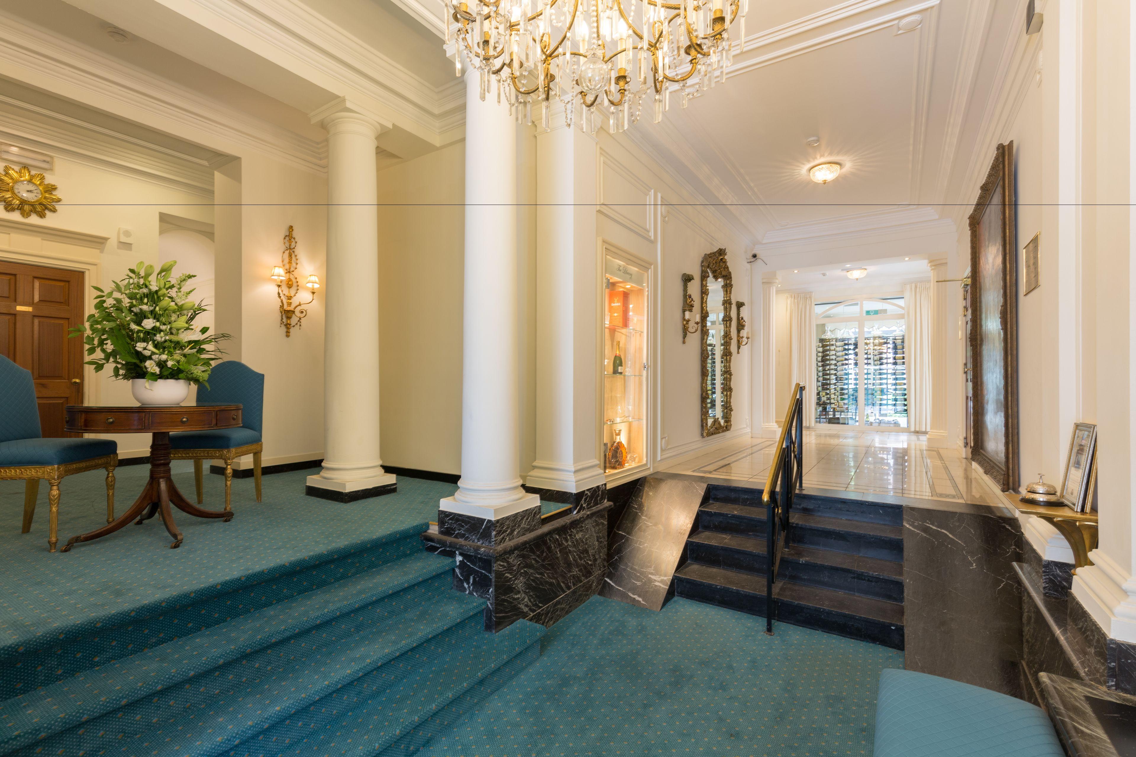 Hotel Stanhope By Thon 5*