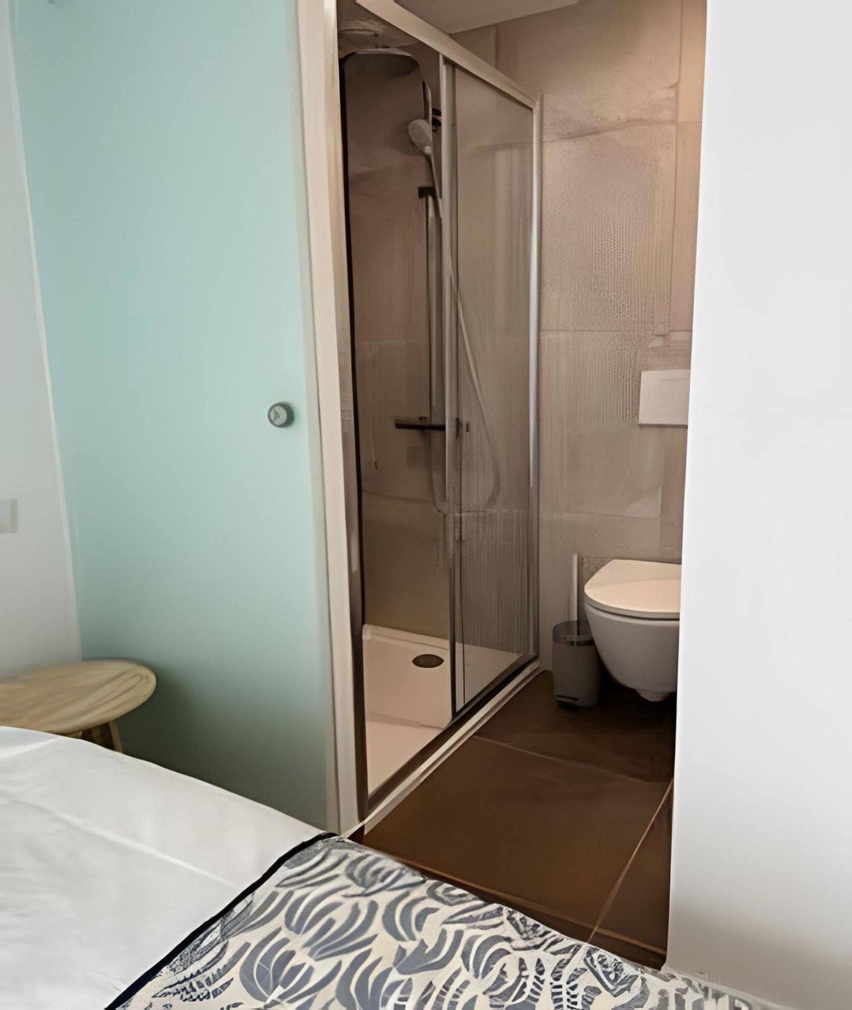 With Ensuite And Garden Guest house *