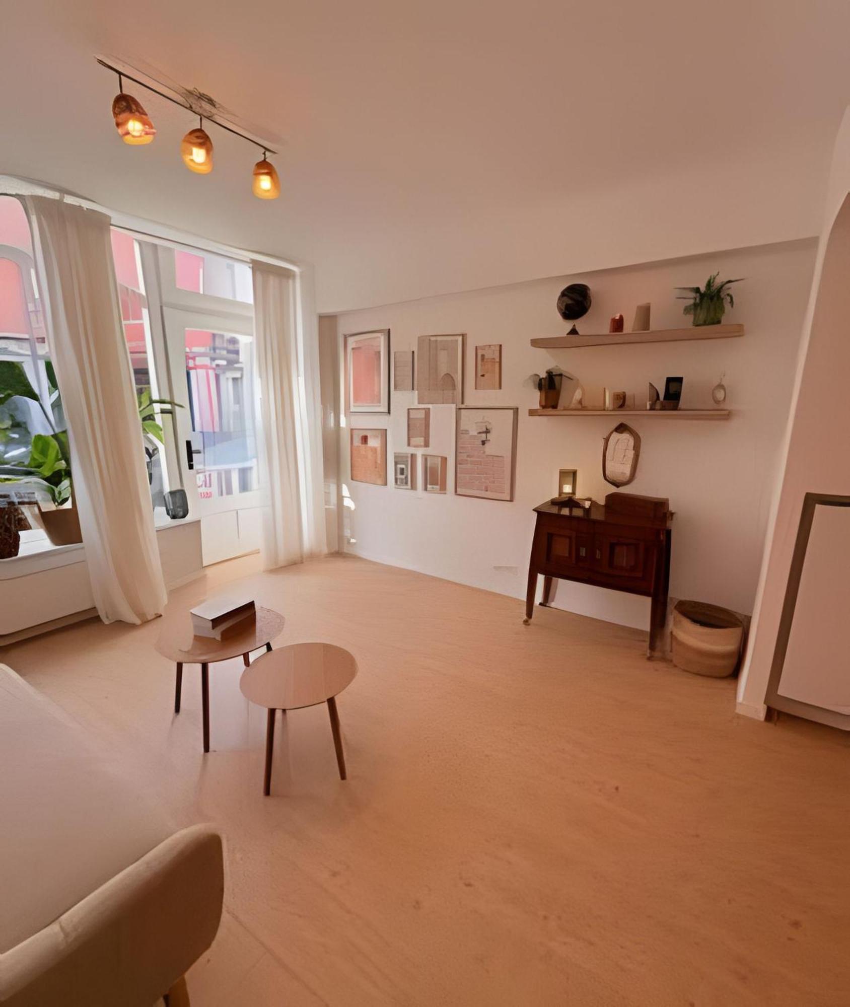 Guest house With Ensuite And Garden *