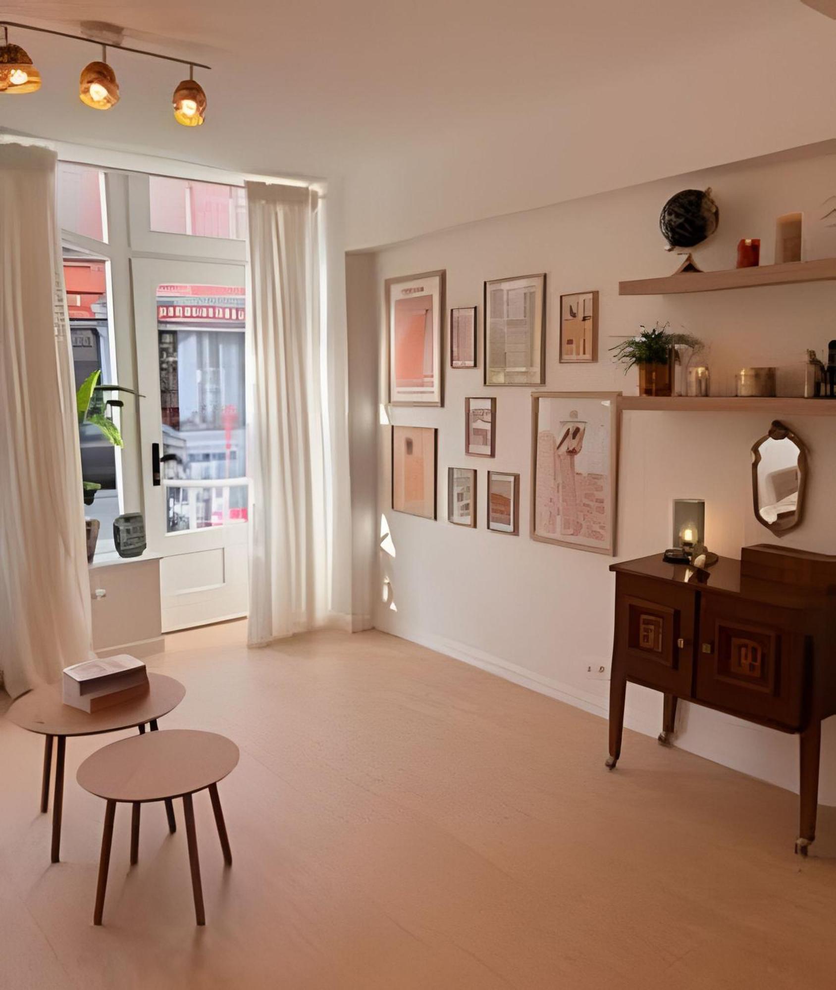 Guest house With Ensuite And Garden *