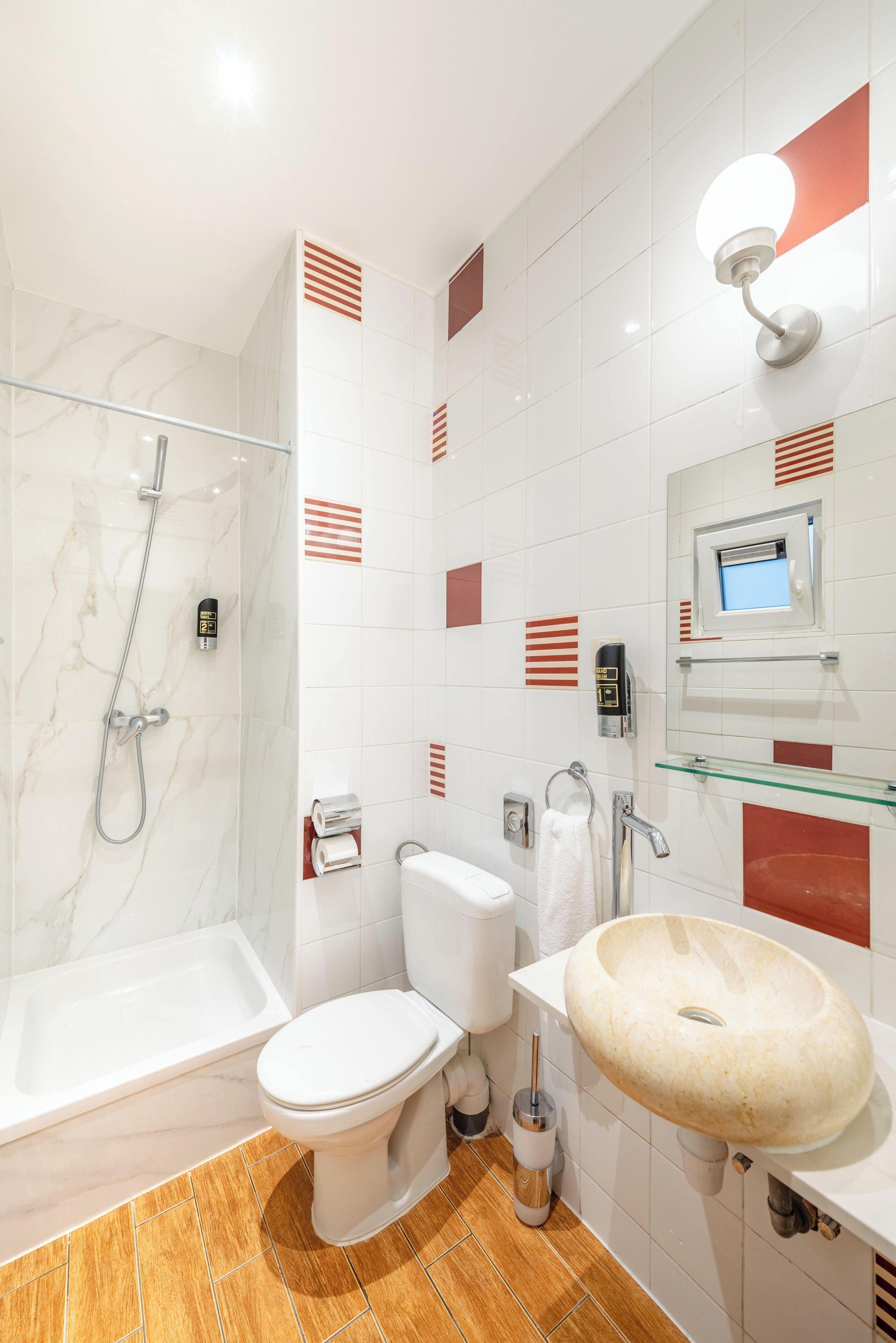Barry Hotel 2*